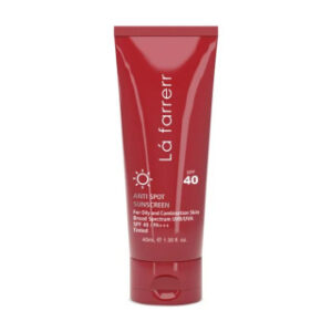 ضد آفتاب و ضد لک رنگی لافارر SPF40 مناسب پوست چرب و آکنه دار حجم 40 میلی لیتر